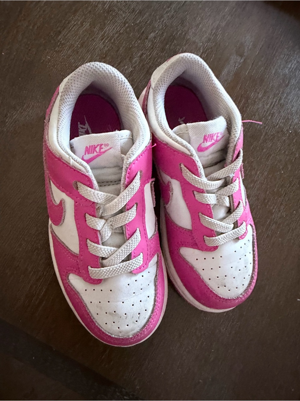 Nike Kids Low-Top Sneakers in Pink and White size 9C